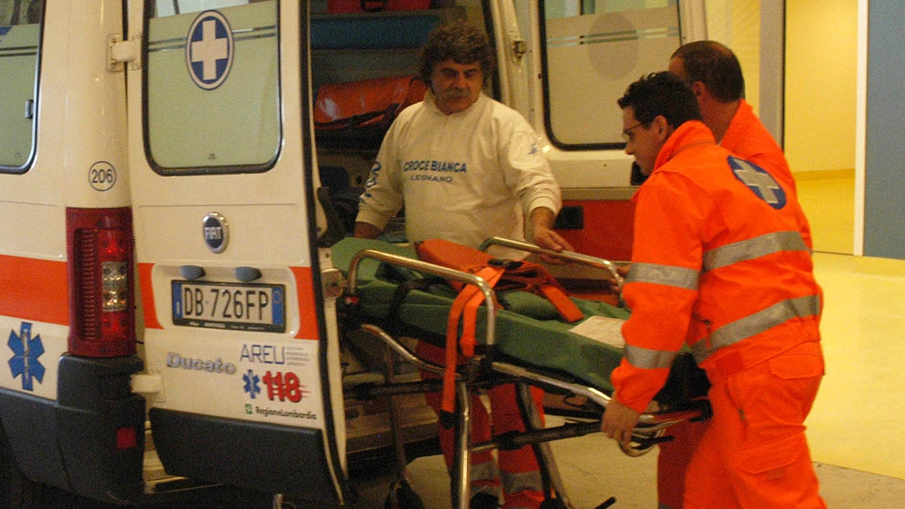 Un'ambulanza in un pronto soccorso