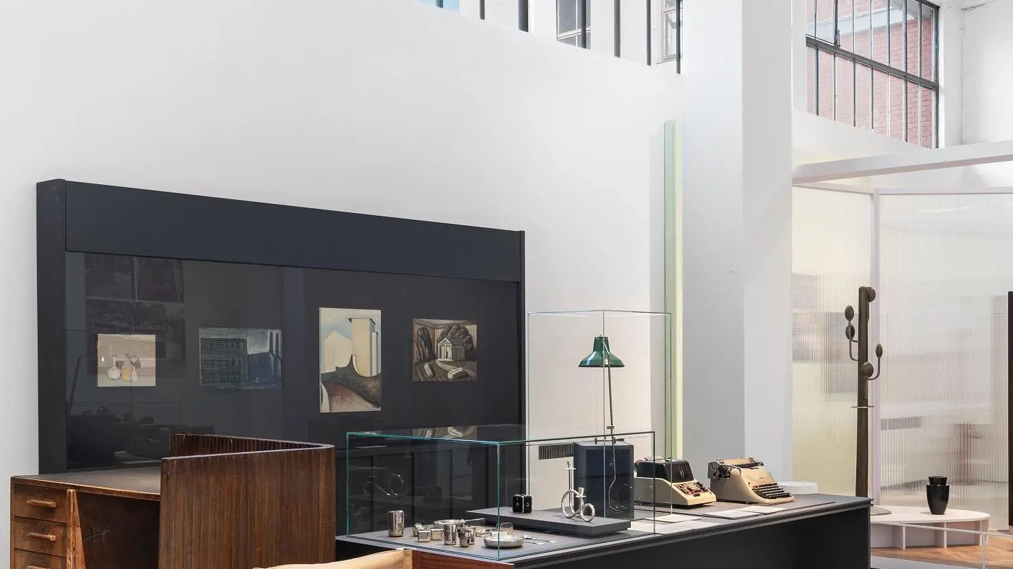 Triennale, cento anni di storia  Il racconto in 300 oggetti di design