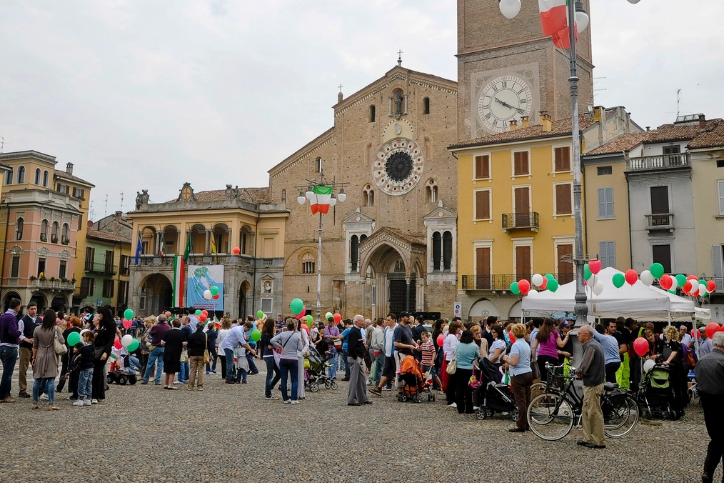 Piazza Broletto a Lodi