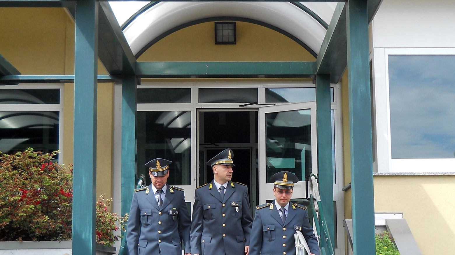 La Guardia di Finanza sequestra un immobile di 115 mila euro La Guardia di Finanza sequestra un immobile di 115 mila euro