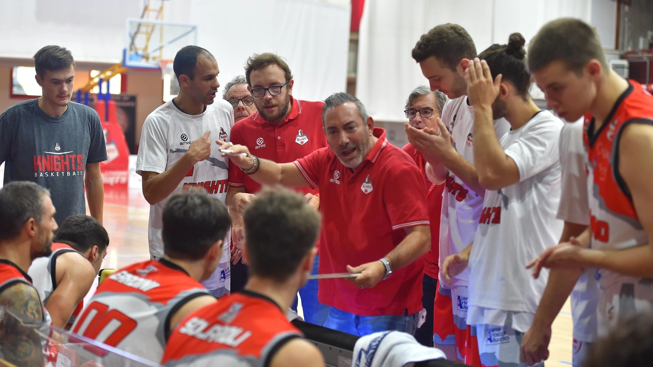 Knights con la corazzata Pavia Ltc, missione vendetta a Cecina