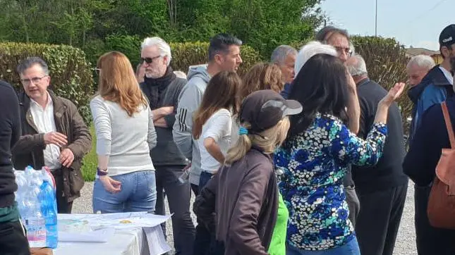 Superstrada per Malpensa La protesta di Castellazzo: "Siamo di fronte a un incubo" Superstrada per Malpensa La protesta di Castellazzo: "Siamo di fronte a un incubo"