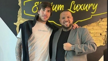 Fagioli, Tonali e quegli acquisti di Rolex a Milano. Le foto sui social. “Così ripianavo i debiti”