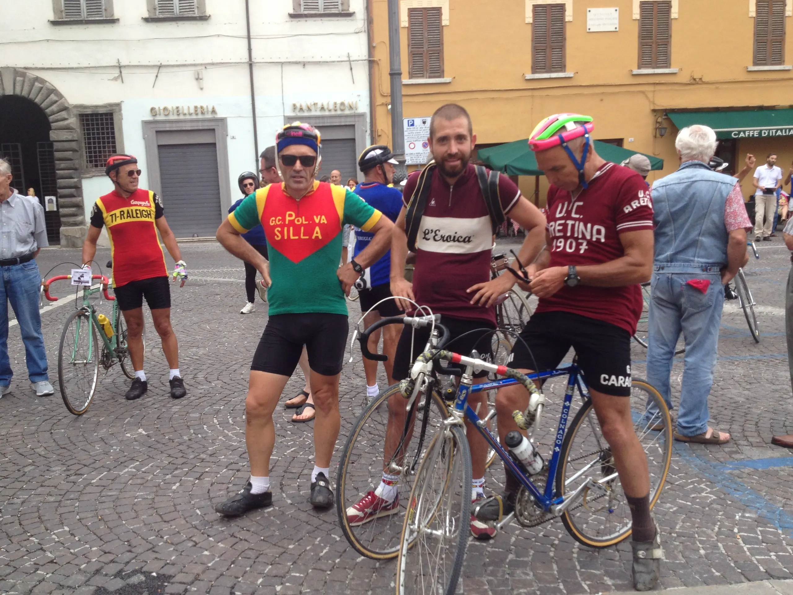 Magreglio, nasce la ciclostorica "Ghisallo": pedalata vintage dal Vigorelli al Santuario