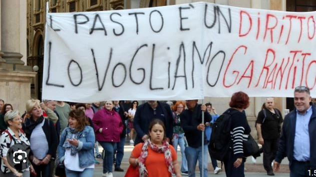 L'ultima protesta dei dipendenti del Comune di Milano sui buoni pasto
