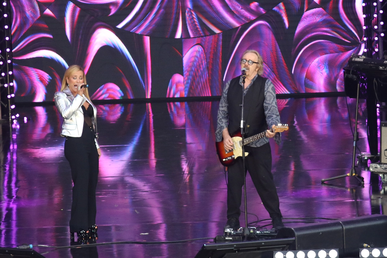 Tozzi e Anastacia (Newpress)