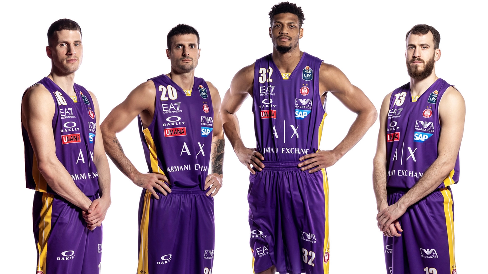 La maglia giallo-viola in omaggio a Kobe Bryant (foto Olimpia Milano)