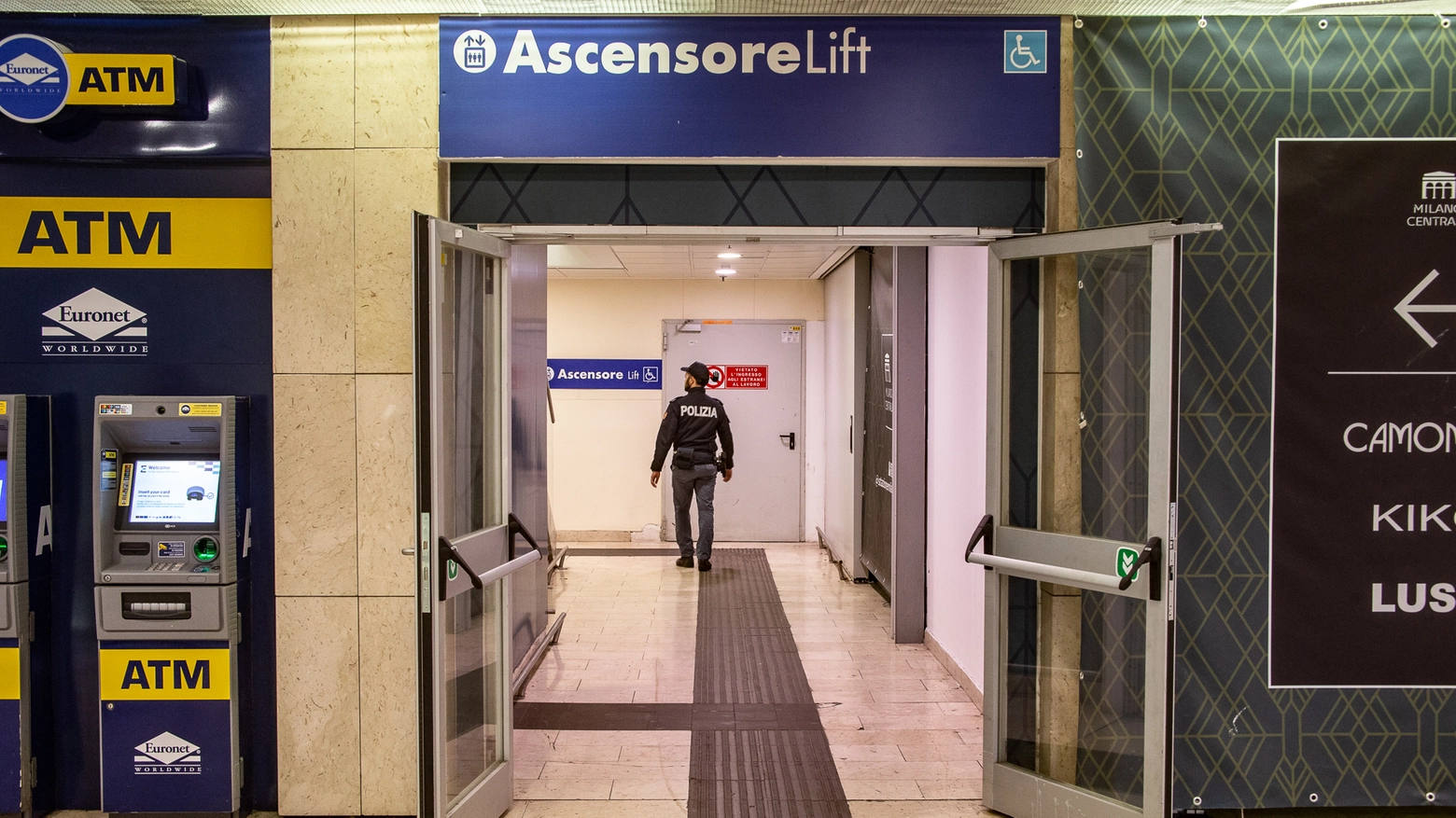 Picchiata e violentata una donna negli ascensori della stazione centrale di Milano in mattinata Milano, 28 aprile 2023, ANSA/Davide Canella