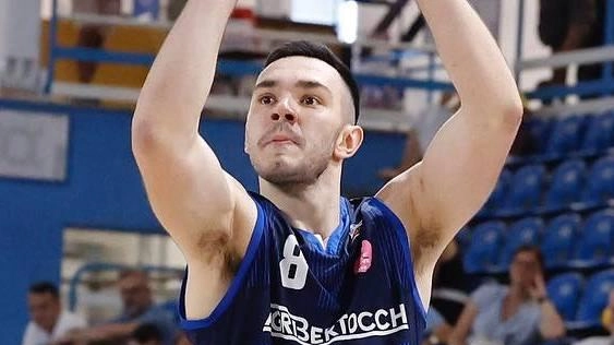 Orzinuovi che debutto: Vigevano cede 69-67, Cantù vince facile a Basket
Orzinuovi che debutto: Vigevano cede 69-67, Cantù vince facile a Basket