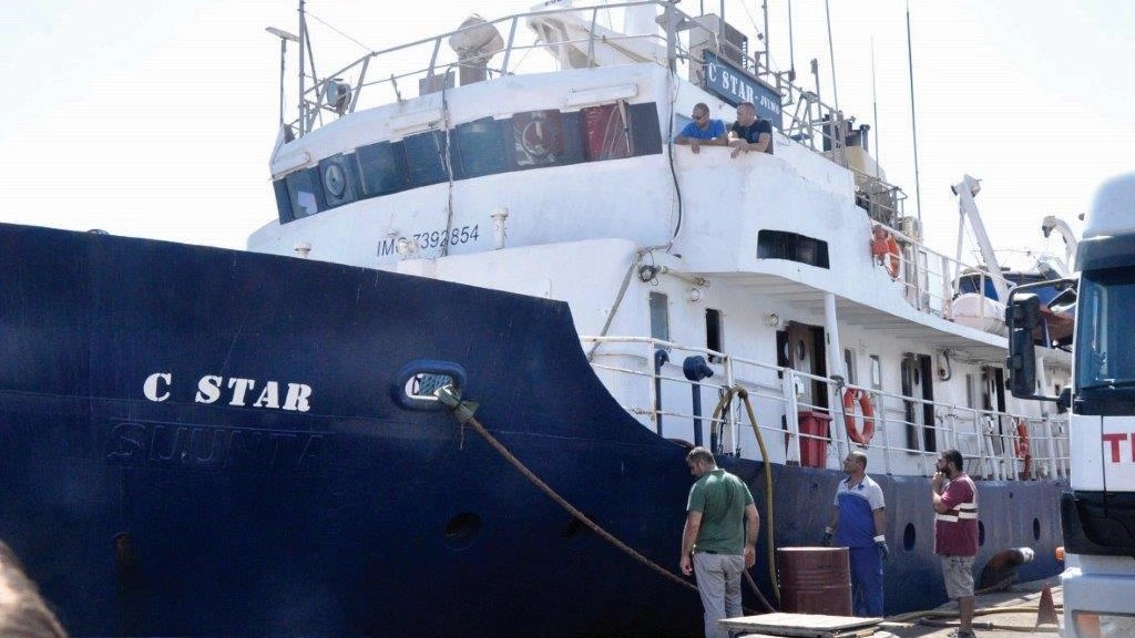L'imbarcazione C Star ha rifiutato gli aiuti della ong Sea Eye (Ansa)