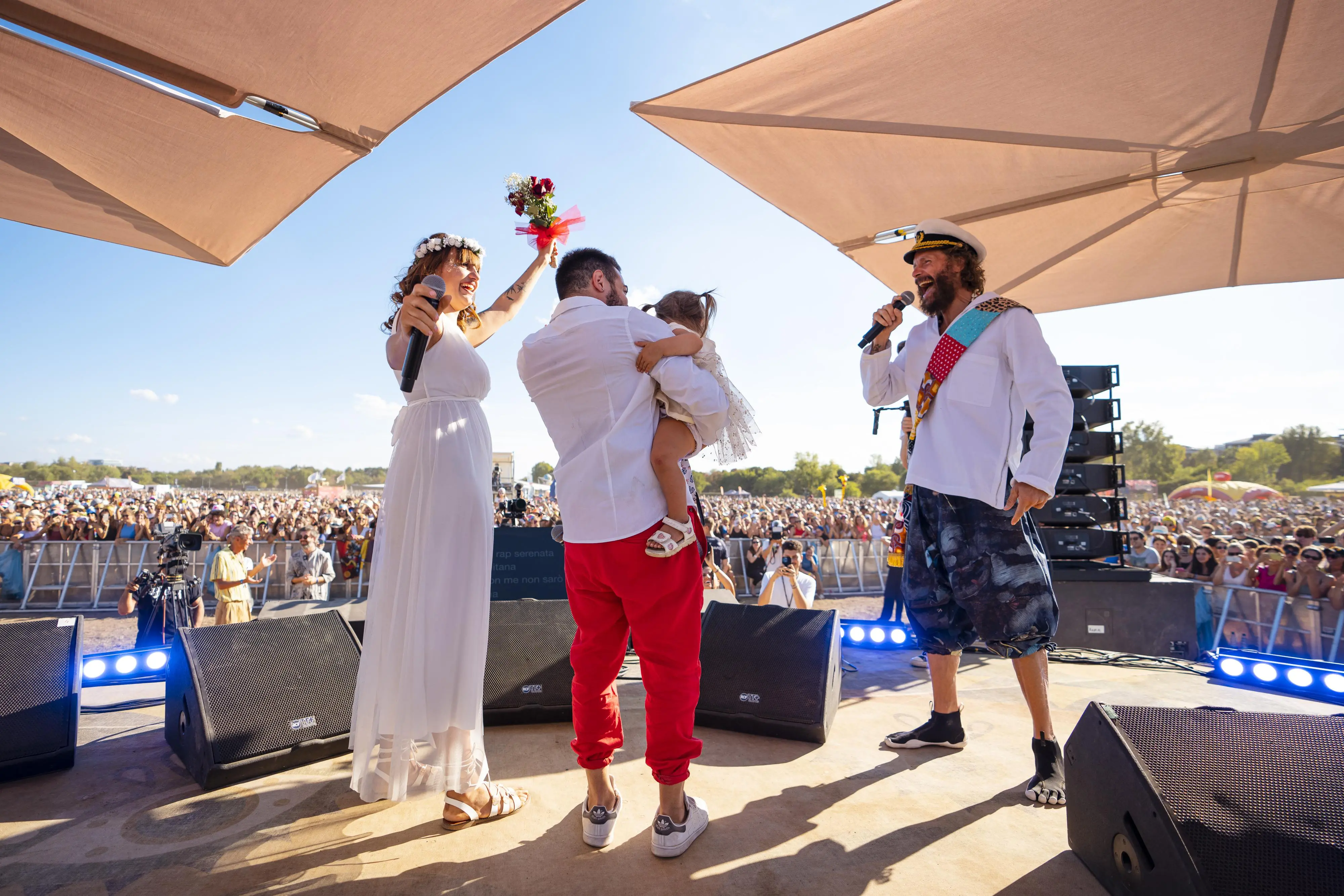 Dall’amico Morandi ai rapper Il grande abbraccio del Jova Beach