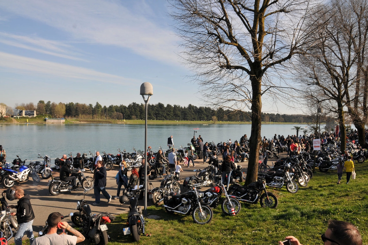 Motoraduno all'Idroscalo