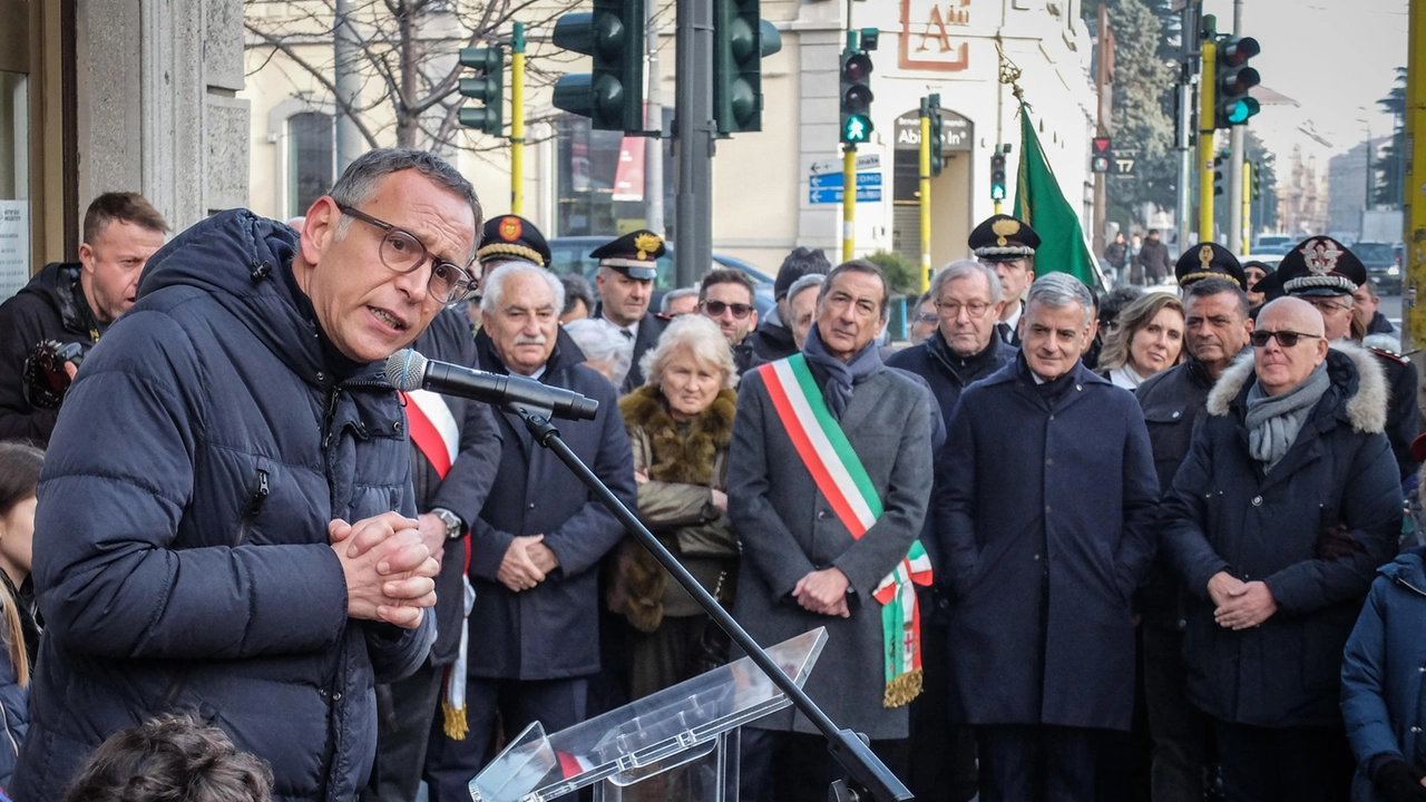 Marco Alessandrini, figlio del giudice Emilio Alessandrini nel luogo dell'omicidio
