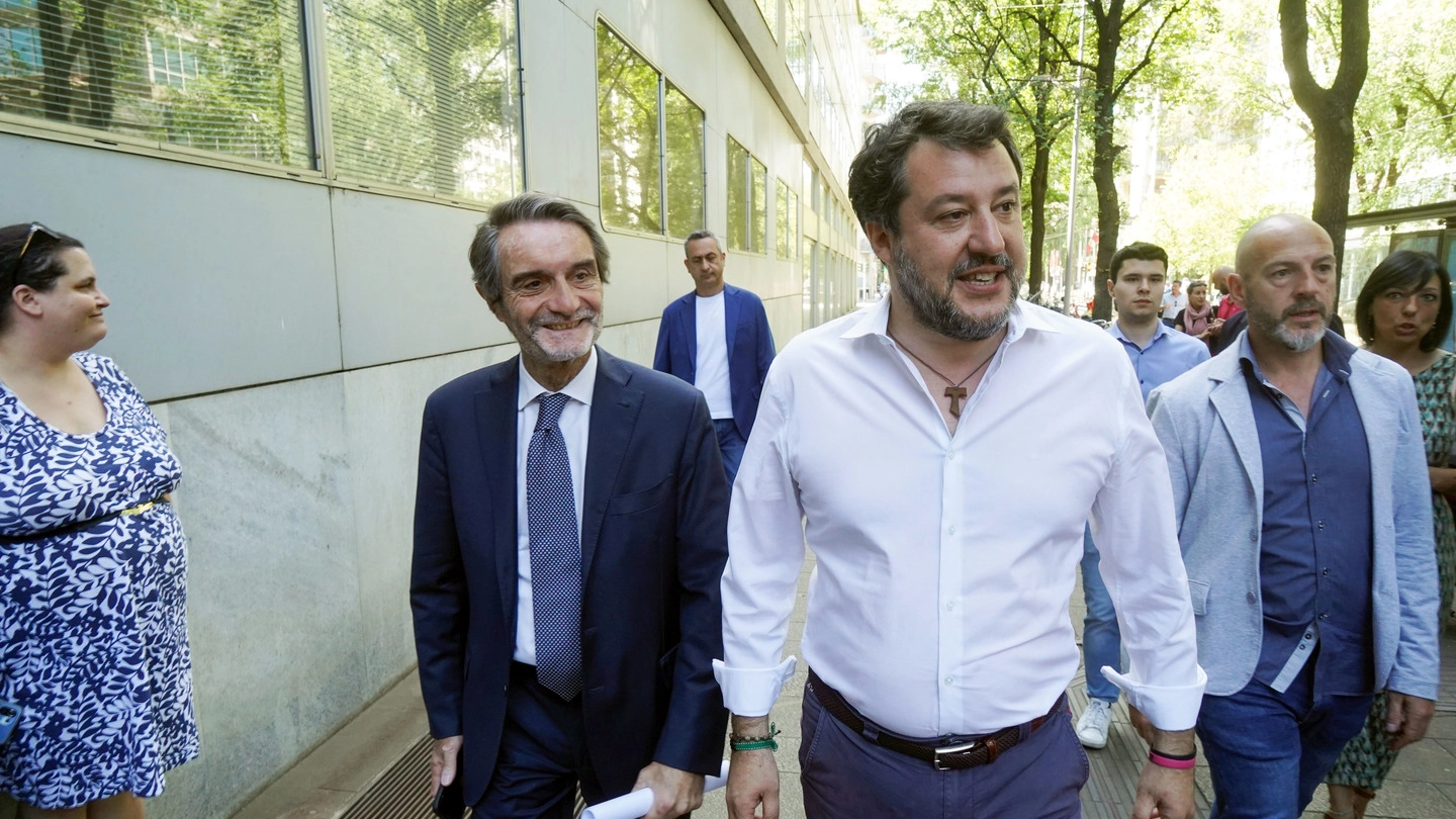 Il presidente della Regione, Attilio Fontana, con il leader della Lega, Matteo Salvini