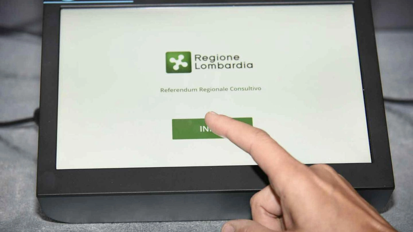 Un tablet per il voto elettronico