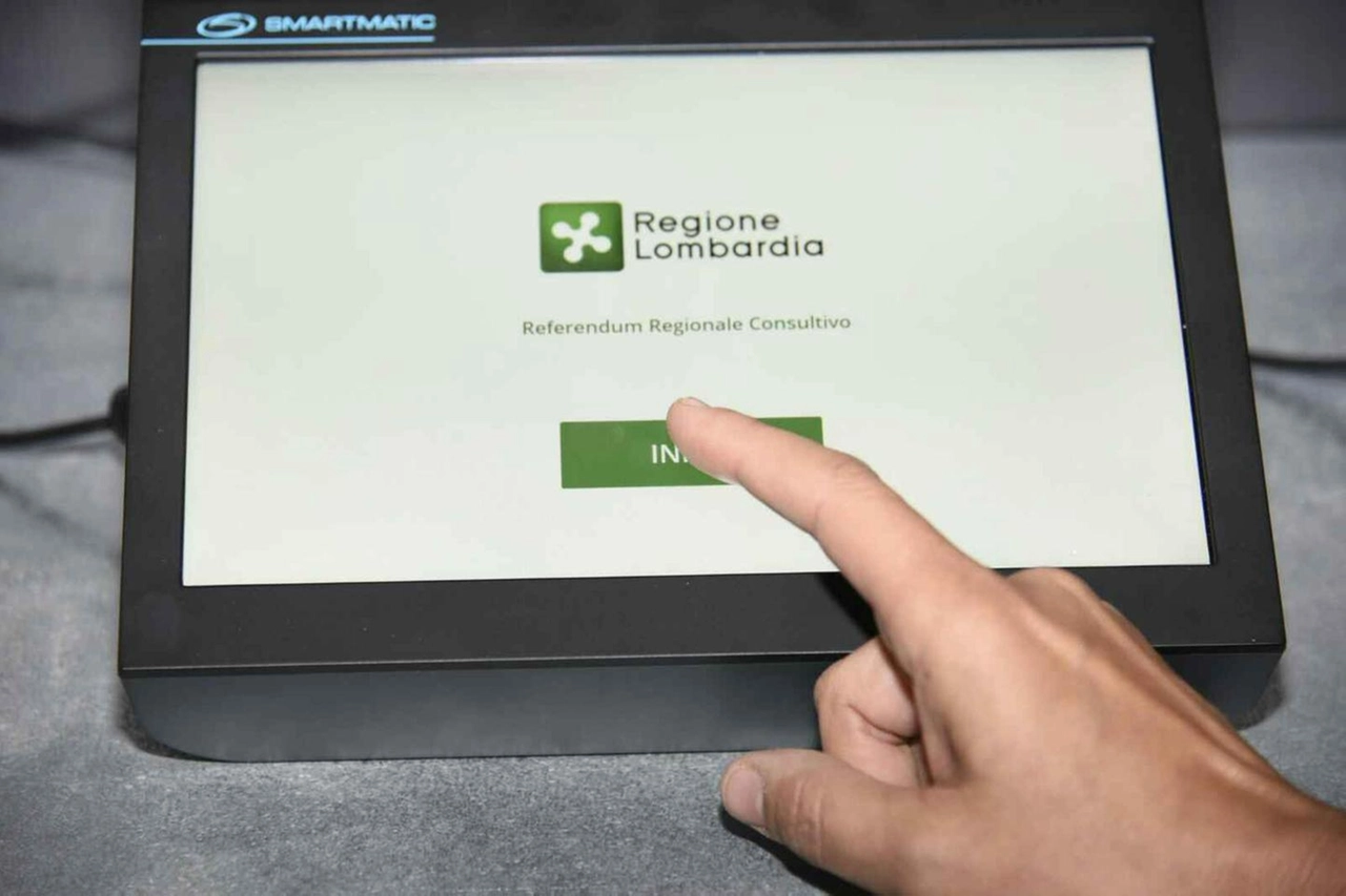Un tablet per il voto elettronico
