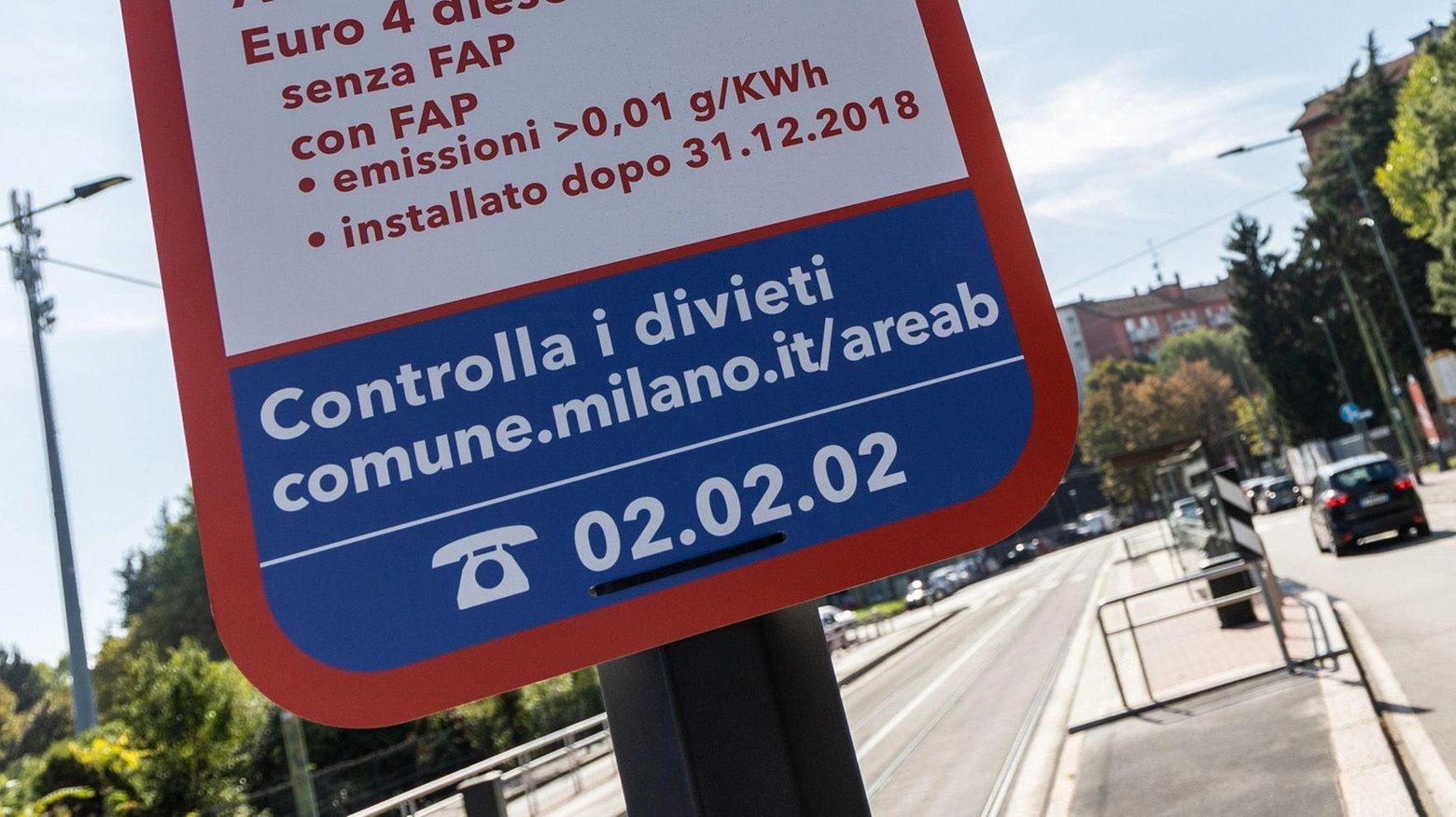 "Su Area B poca comunicazione dal Comune. Prenderò la multa anche se sono in regola" "Su Area B poca comunicazione dal Comune. Prenderò la multa anche se sono in regola"
