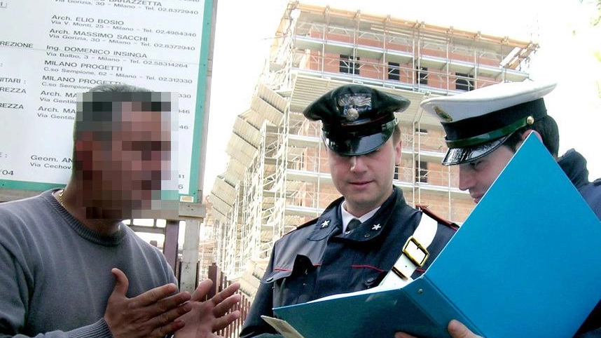 Operaio travolto dal crollo di una struttura metallica: è grave Operaio travolto dal crollo di una struttura metallica: è grave