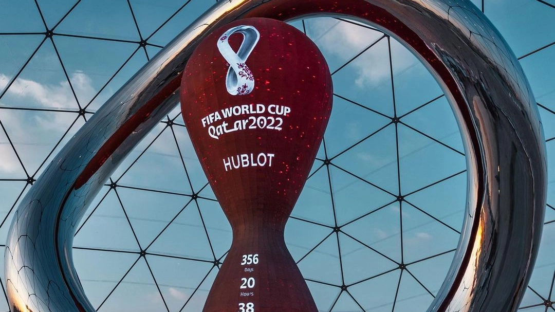 L'installazione per il conto alla rovescia all'inizio dei Mondiali 2022 in Qatar