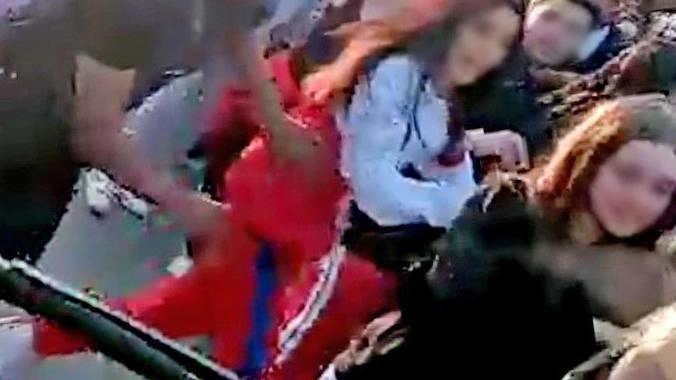 Ogni sabato è un “assalto” al bus. Un presidio per evitare incidenti Ogni sabato è un “assalto” al bus. Un presidio per evitare incidenti