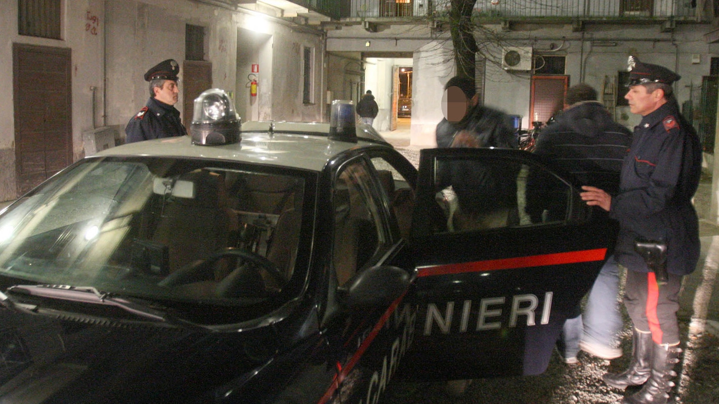 I carabinieri sono riusciti a collegare i due episodi e a risalire alla coppia