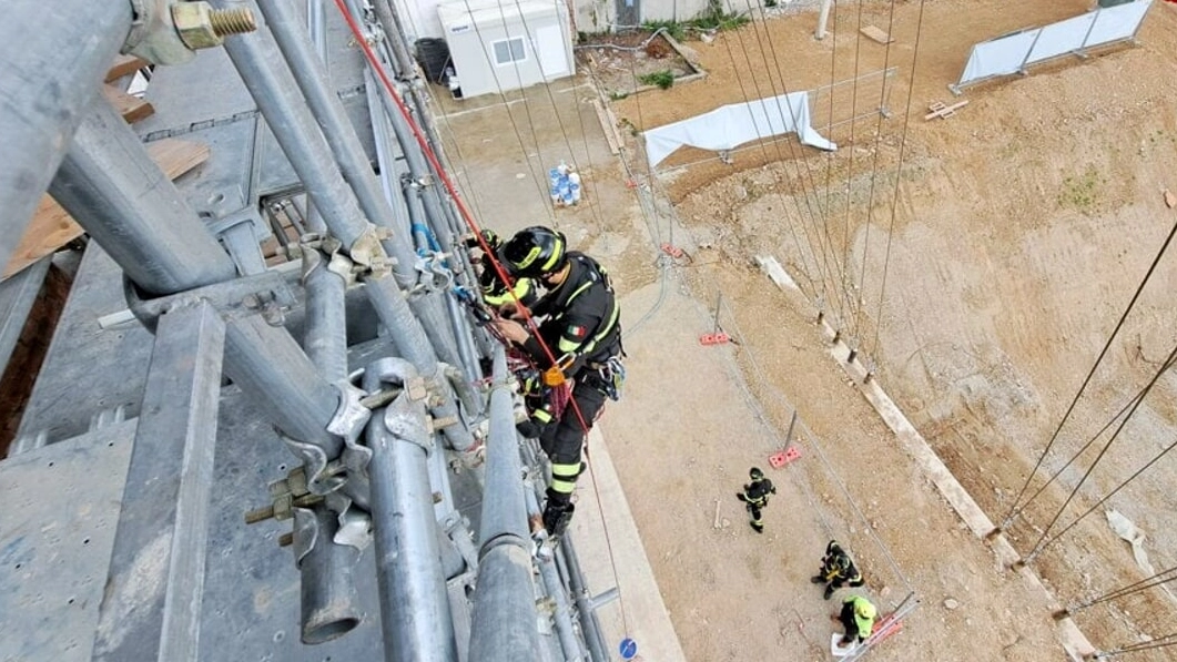 Una buona parte degli incidenti e dei morti sul lavoro avviene nei cantieri edili (foto di repertorio)