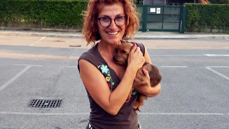 Sonia Ricchiuti con la sua cagnolina Nanà