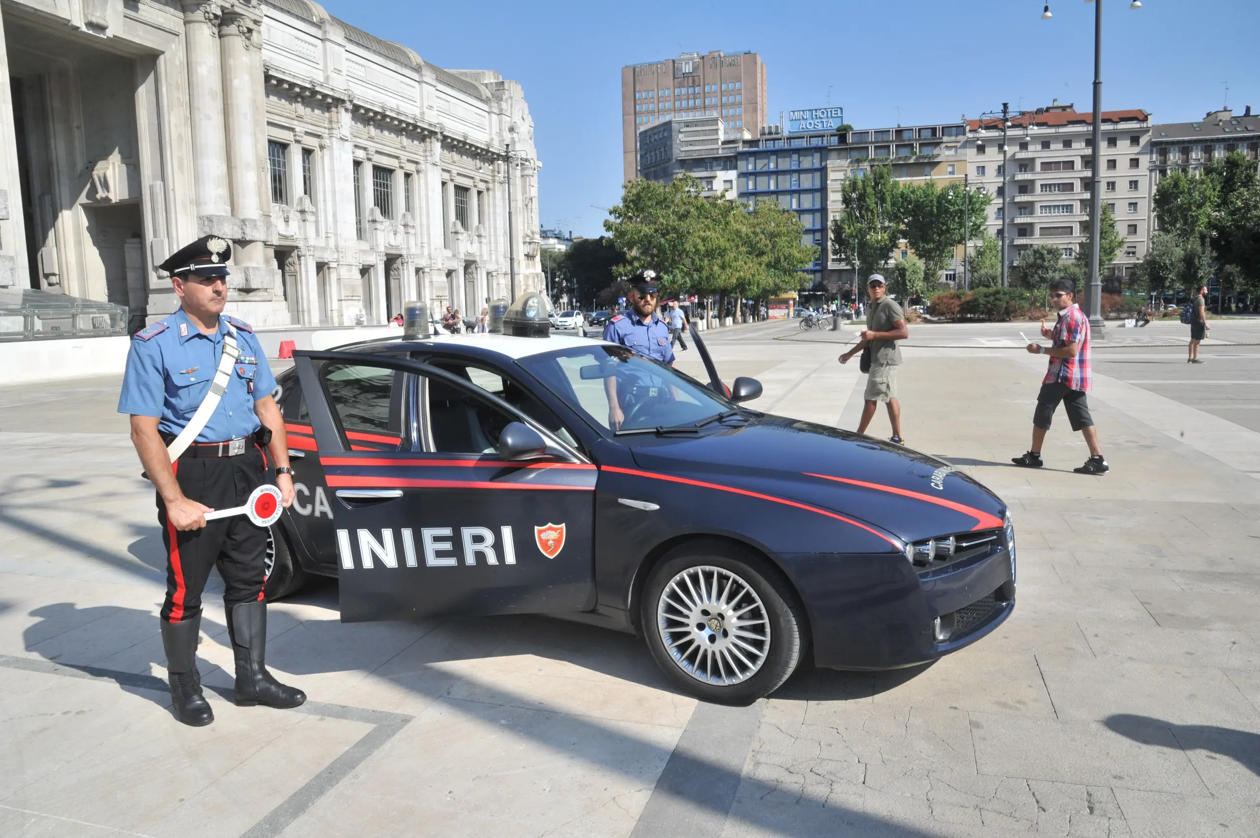 Preso con 2 chili di droga nello zainetto