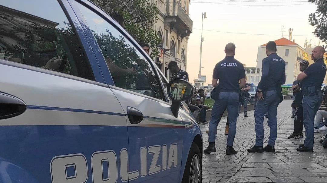 Incastrato dalle coltellate  Preso il pusher della rissa