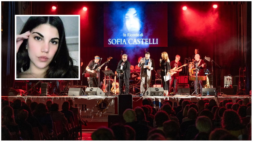 Un momento del concerto (Spf); nel riquadro Sofia Castelli, uccisa nel luglio scorso