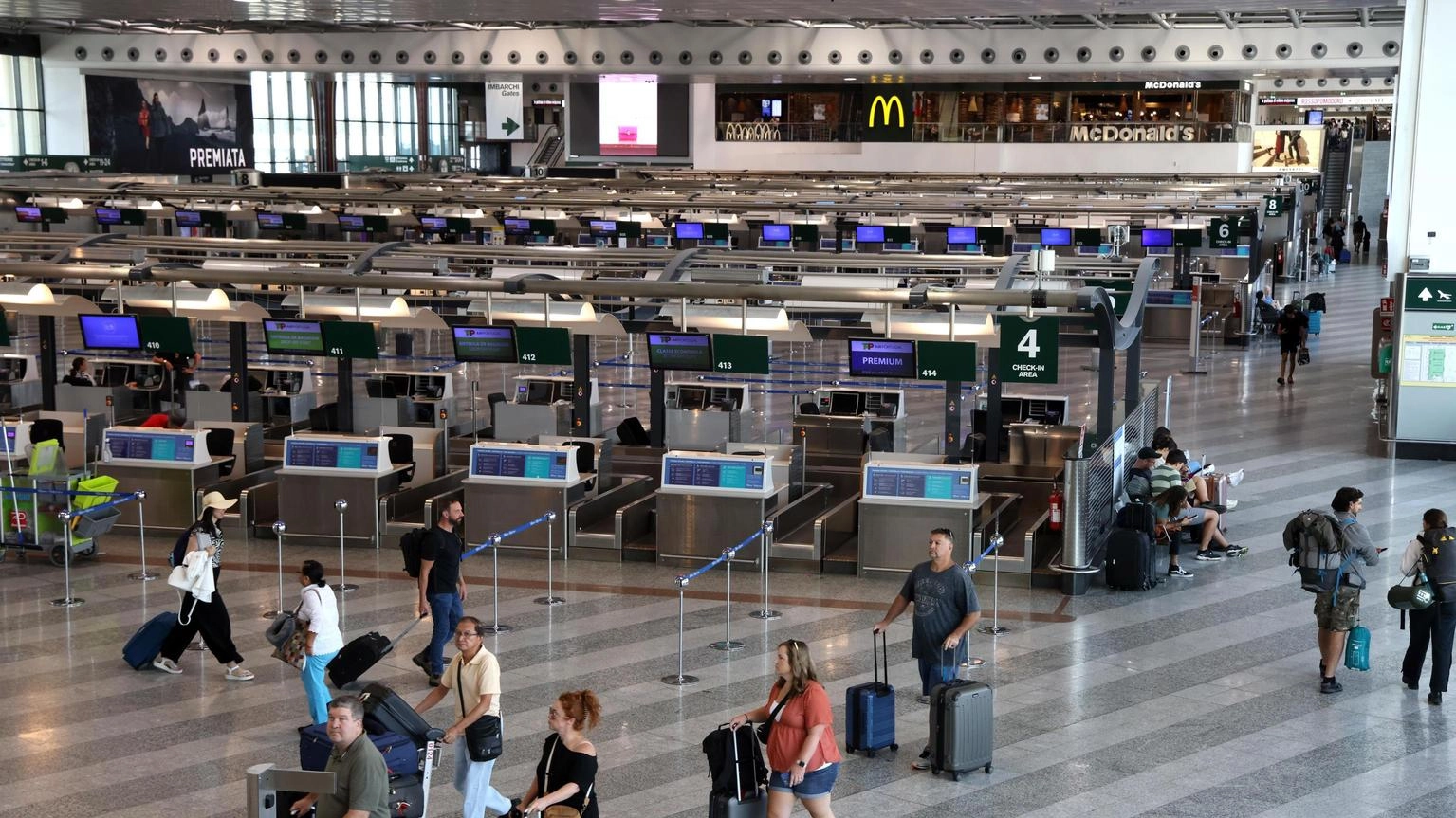 L’estate dell’aeroporto. Traffico in aumento . E la partita di Cargo city è ancora tutta da giocare L’estate dell’aeroporto. Traffico in aumento . E la partita di Cargo city è ancora tutta da giocare