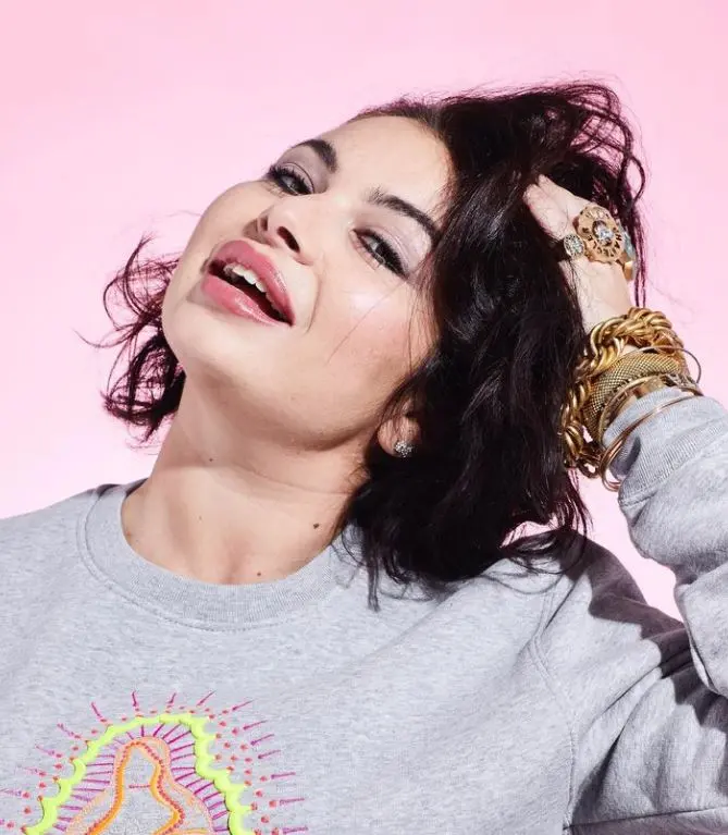 Nicoletta Saracco morta a 33 anni: era l’influencer della lotta al tumore al seno