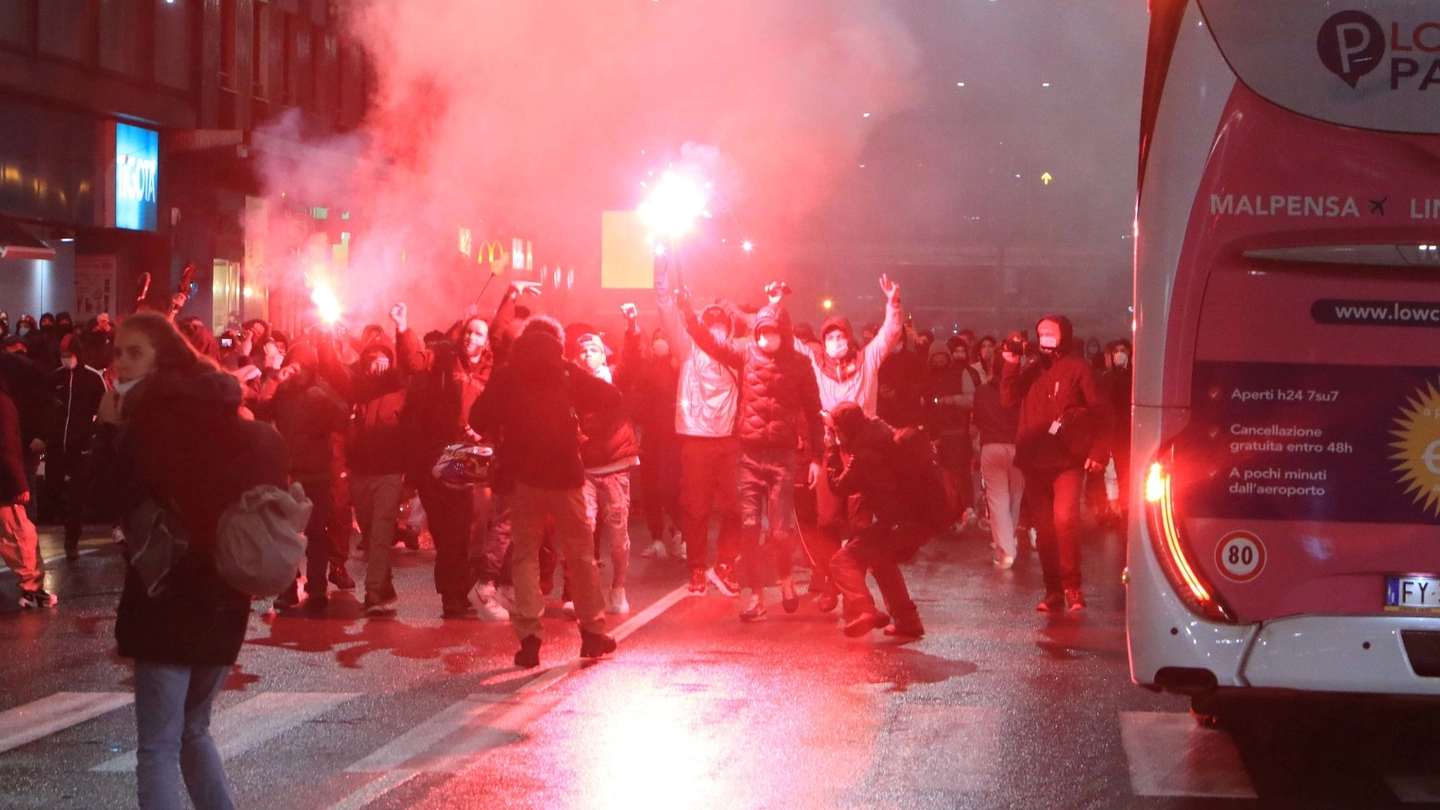 Violenta protesta a Milano