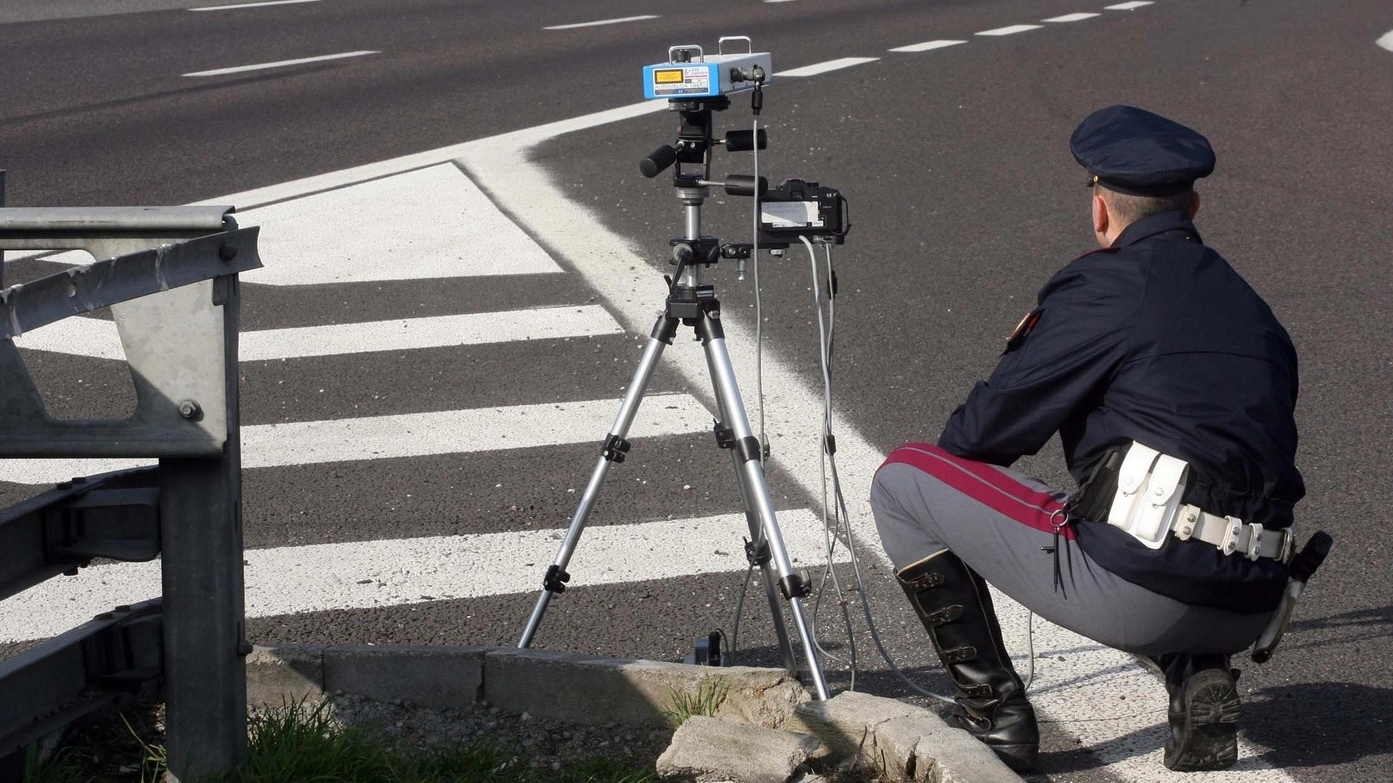 Controlli della Polstrada con l'autovelox