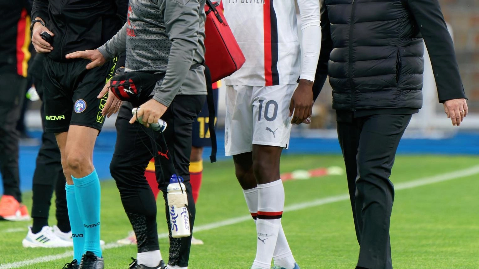 Troppi infortunati: si corre ai ripari. Rientro Leao, obiettivo il Borussia Troppi infortunati: si corre ai ripari. Rientro Leao, obiettivo il Borussia
