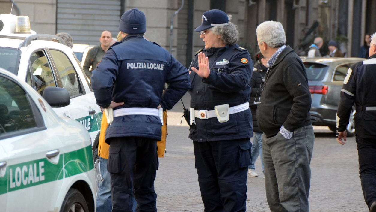 Agenti di Polizia locale al lavoro 