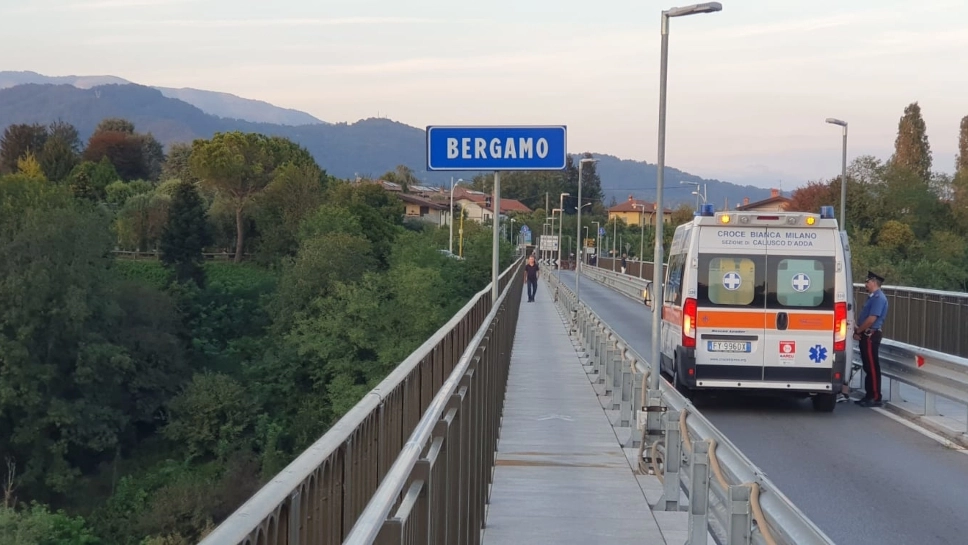 I soccorsi sul ponte di Paderno I soccorsi sul ponte di Paderno