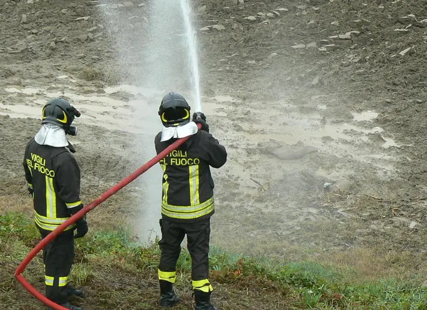 Ballabio: distrutto dalle fiamme tetto di un’abitazione