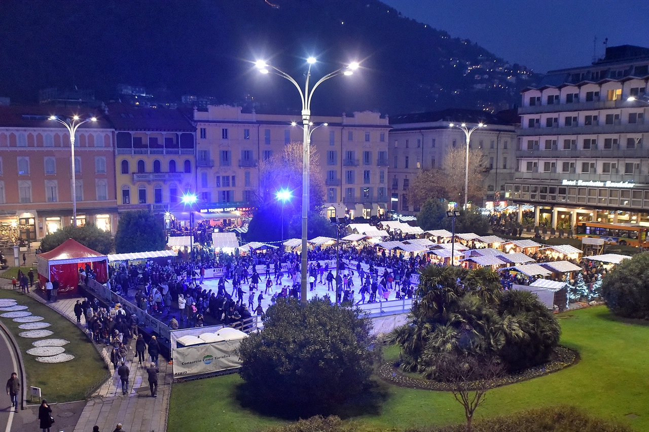 8 - Immergetevi nella Città dei Balocchi (godendovi il Lario)