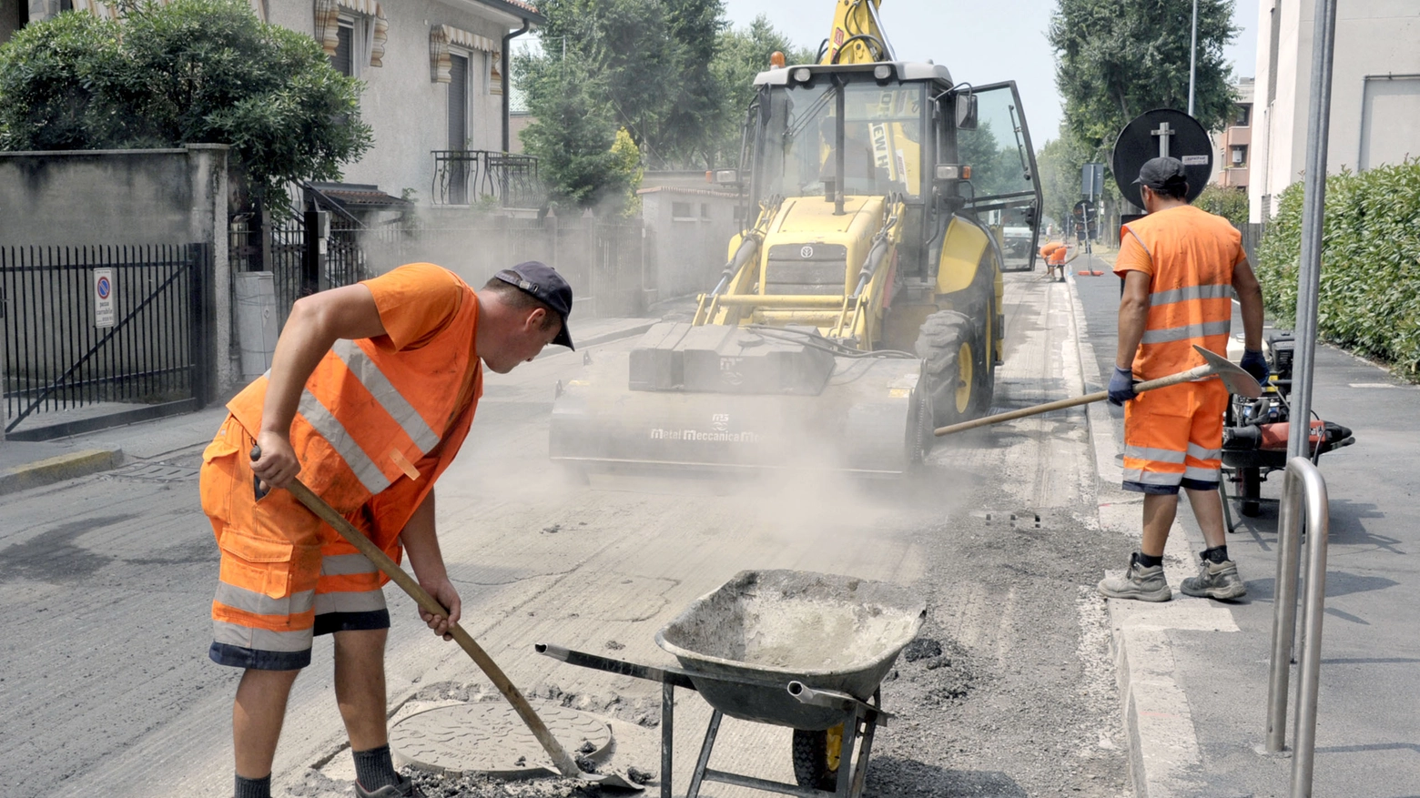 I lavori stradali sono tra i primi a rischio per l'emergenza caldo