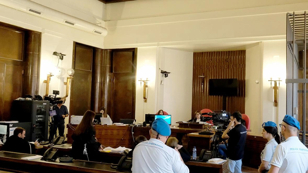 Il clandestino forse ha la Tbc. Caos in Aula Il clandestino forse ha la Tbc. Caos in Aula