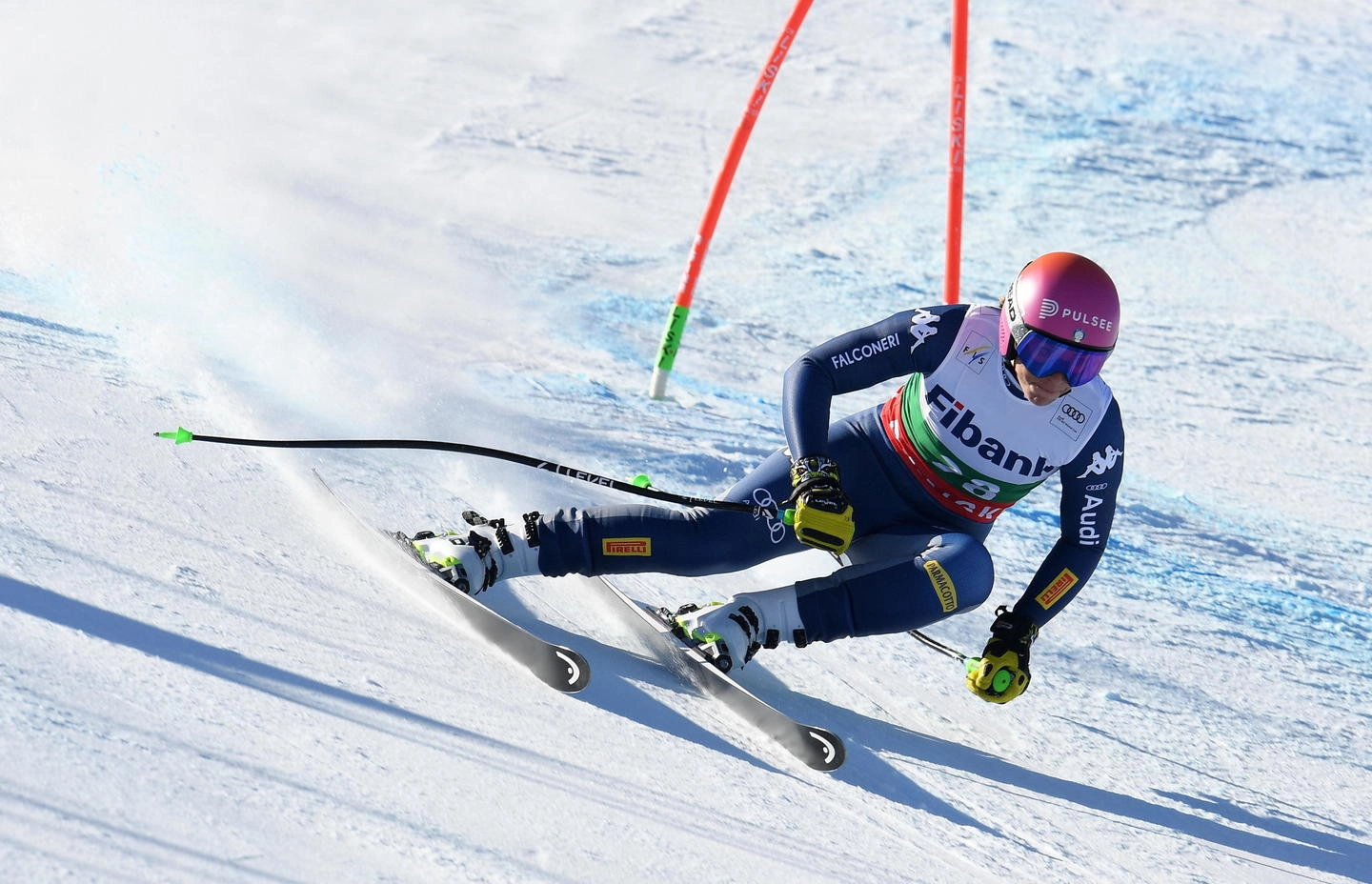 epa08162395 Elena Curtoni of Italy in action during  the women's Downhill race of the Alpine Skiing World Cup in Bansko, Bulgaria, 25 January 2020  EPA/VASSIL DONEV