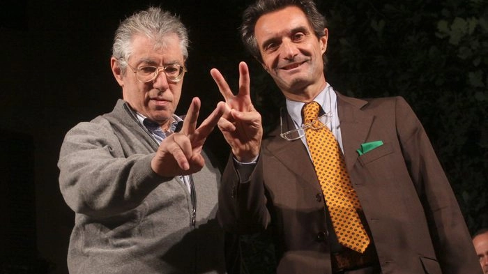 Bossi e Fontana, in una fotografia della campagna elettorale del 2011