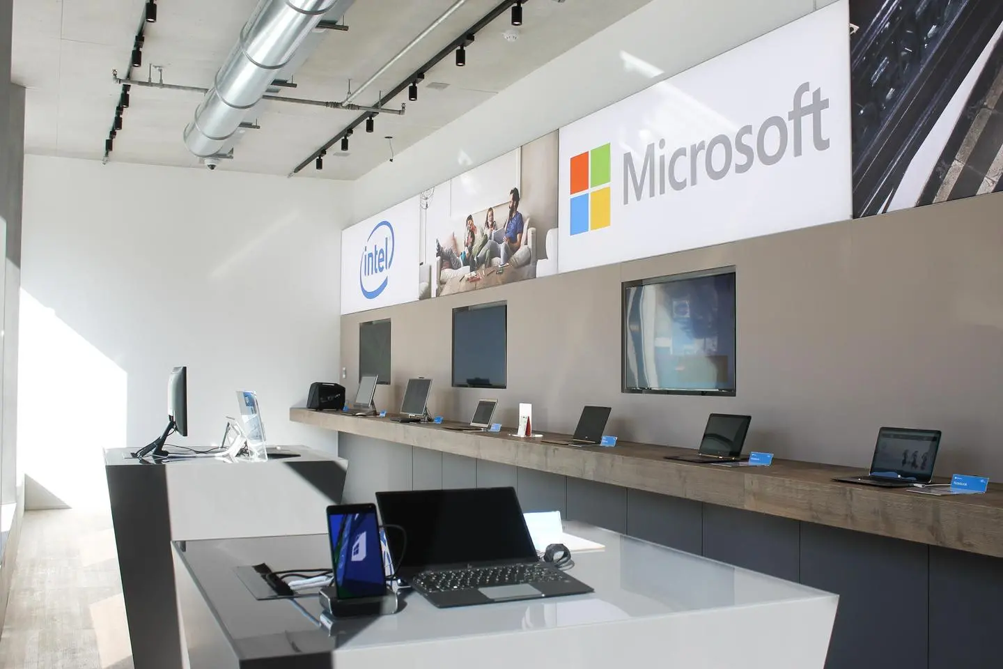 Microsoft, la nuova sede in Porta Volta: "Sarà vetrina dell'innovazione" / FOTO