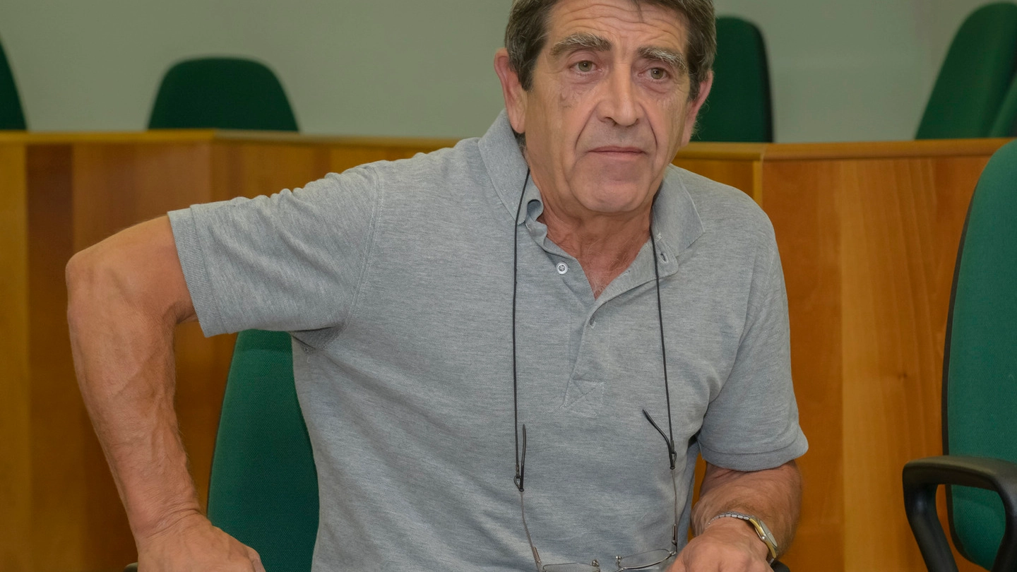 Il presidente e leader del comitato No ampliamento discarica Mario Forti