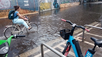 Maltempo Milano e Lombardia, arriva MediCane, uragano mediterraneo: pioggia, raffiche di vento e allerta rossa per rischio idrogeologico