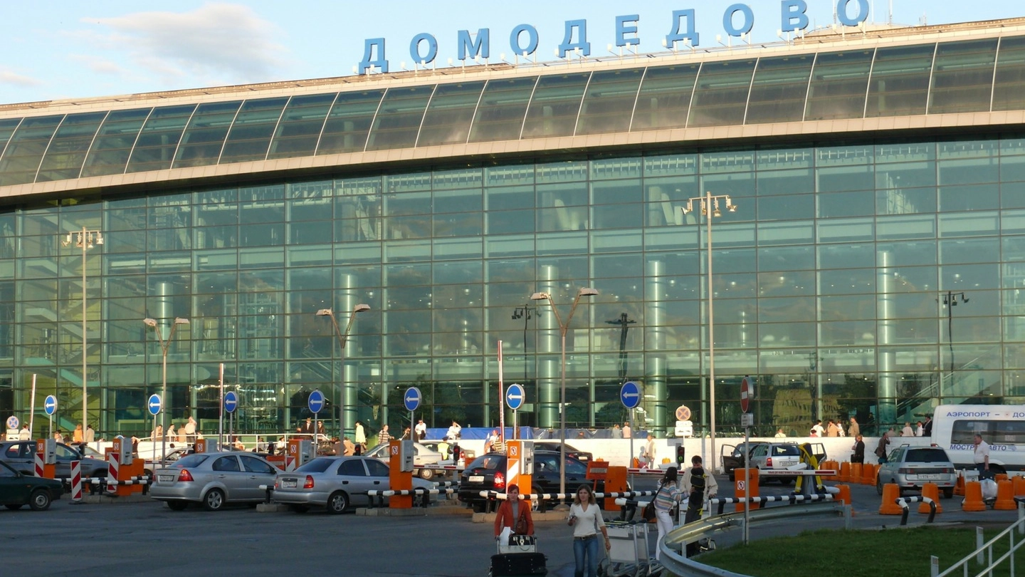 L’aeroporto di Mosca, dove sbarcarono la mamma e il bimbo