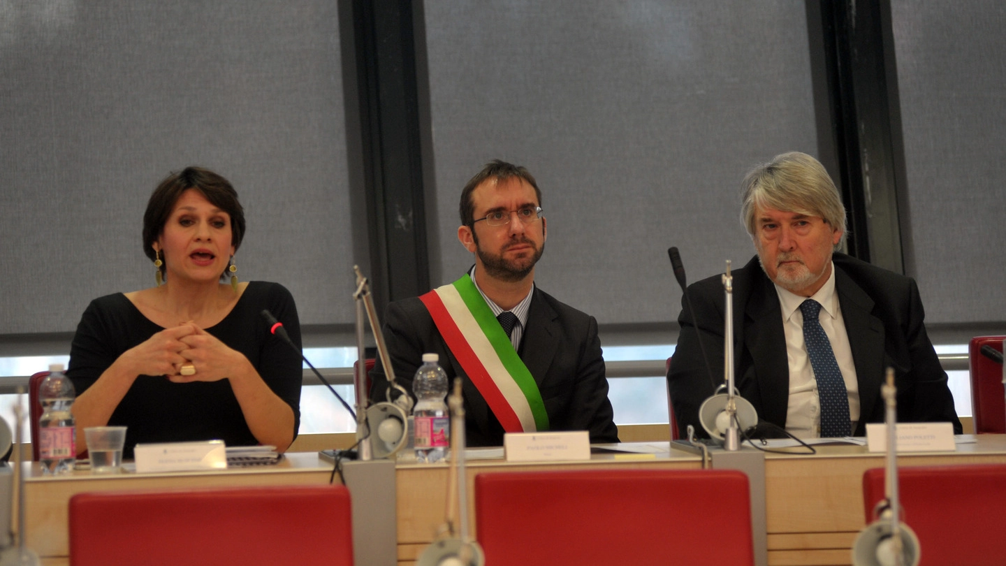 Elena Buscemi col sindaco Micheli e il ministro Poletti