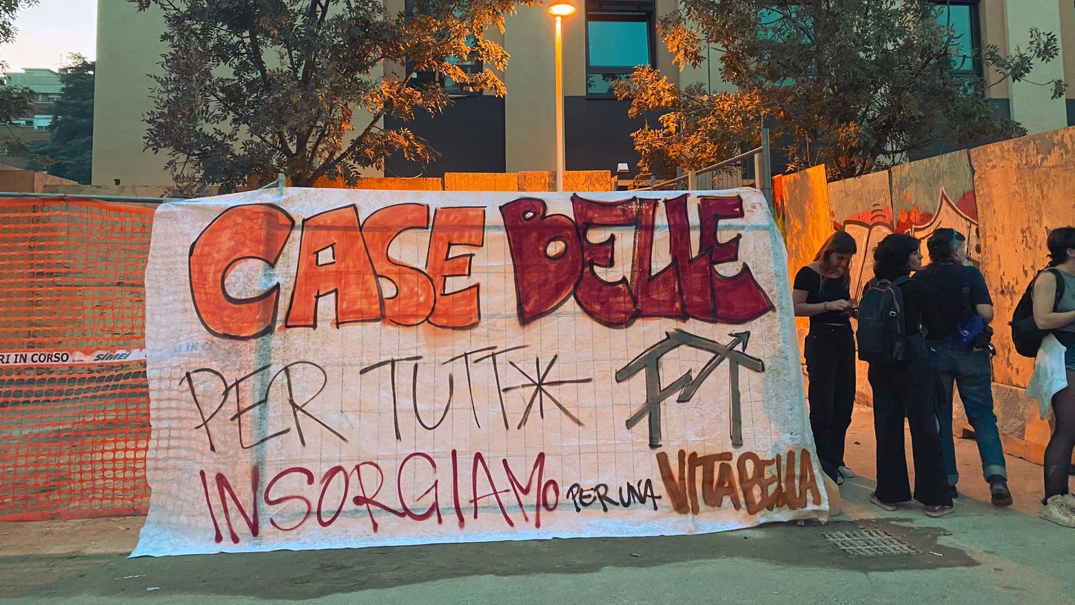 Una manifestazione in favore del diritto alla casa