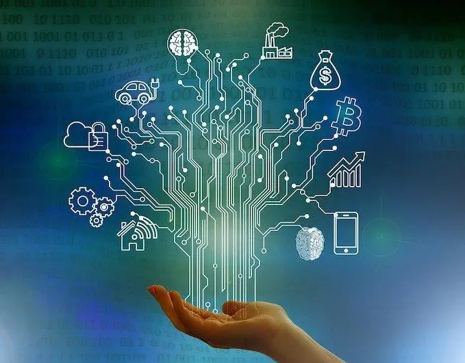 Intelligenza artificiale tra rischi e vantaggi “Facciamoci un’idea“